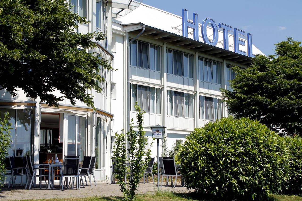 Hotel Schwanau Garni Екстер'єр фото